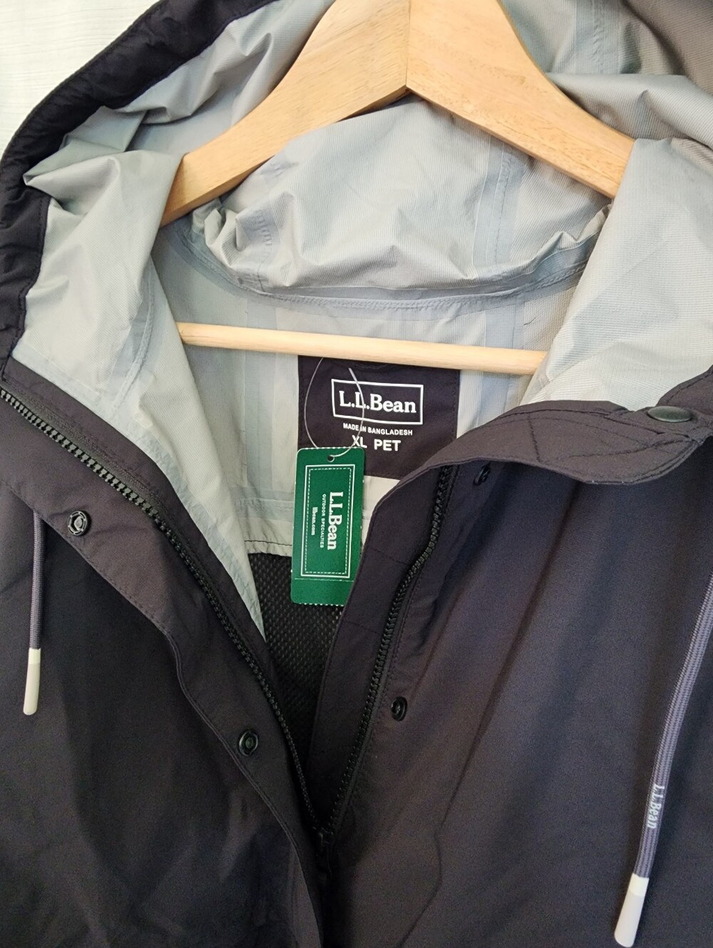 NWT L.L. Bean Wharf Street Rain Jacket Hooded Waterproof Black XL Petite XLP
